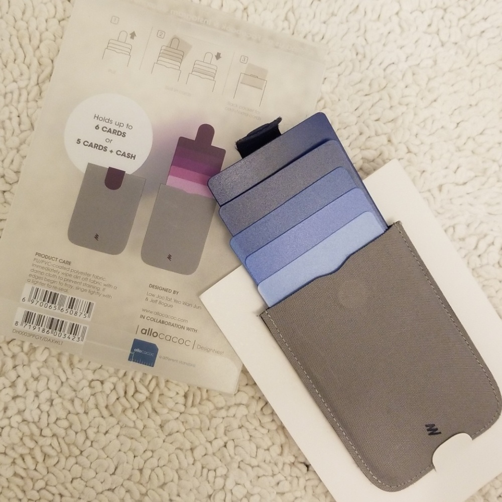 Dax: The wallet with a trick up its sleeve